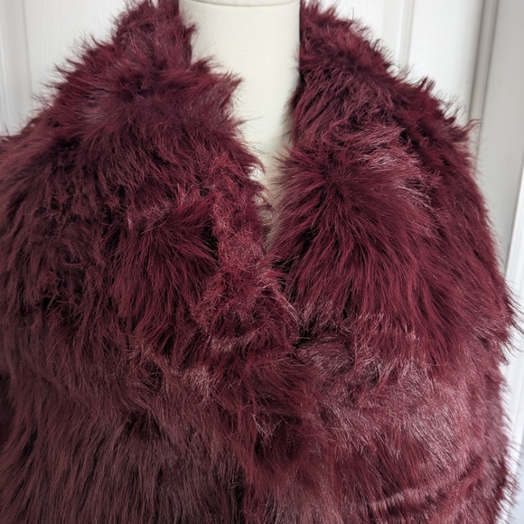 Women's Burgundy Faux Fur Jacket - Size XL - Picture 4 of 5